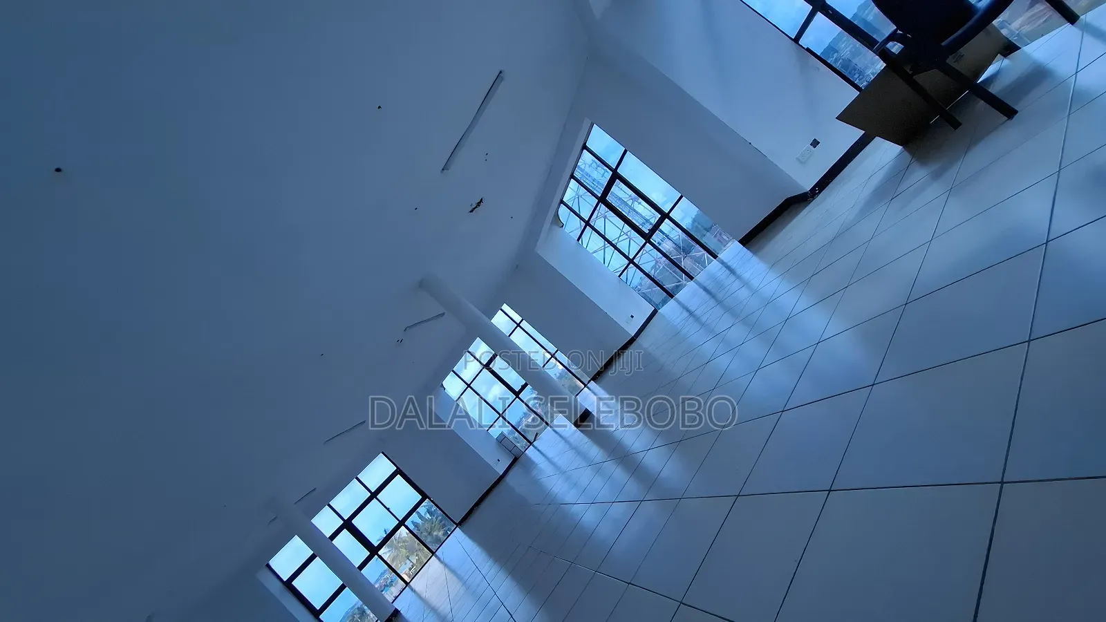 Privatte Office Flow 3 Big Spaces