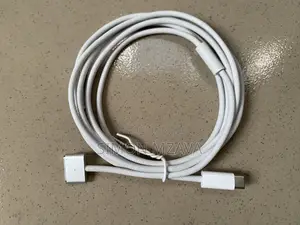 Apple Original Usb-C to Magsafe 3 Cable Used – Safe Magnetic Charging