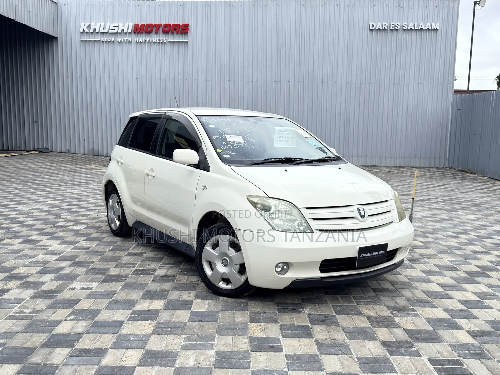 Toyota IST 2003 White