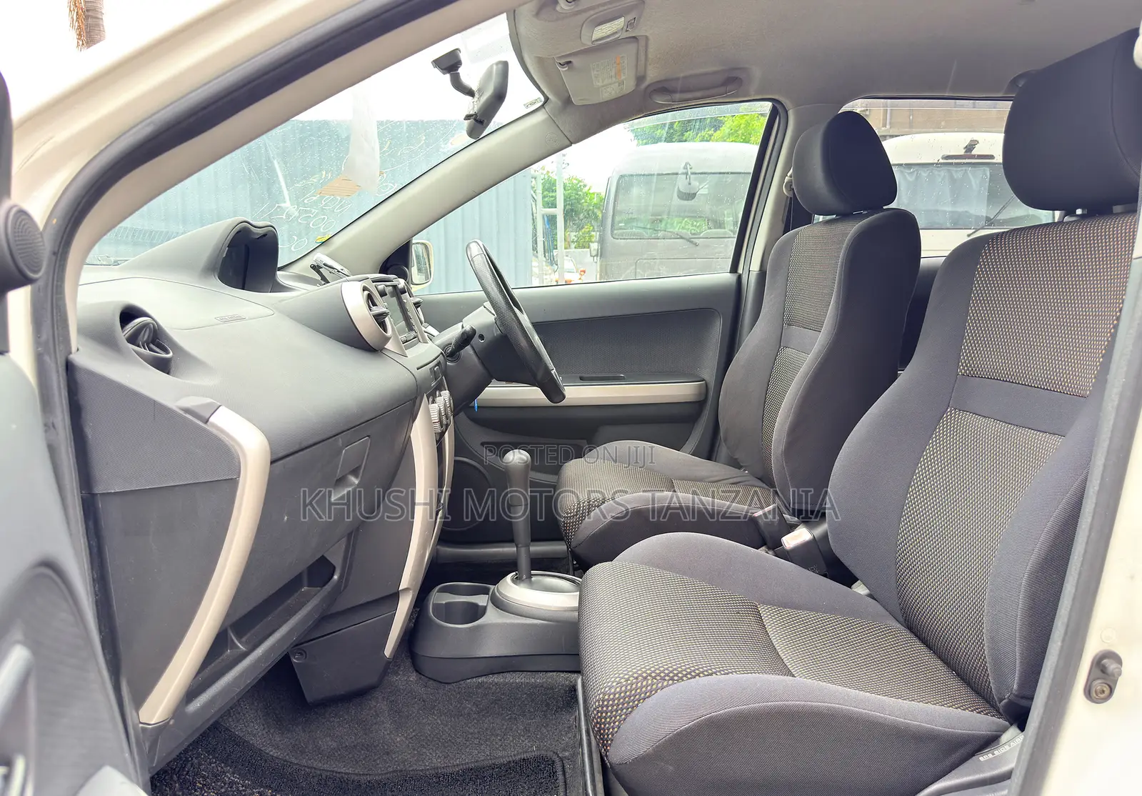 Toyota IST 2003 White