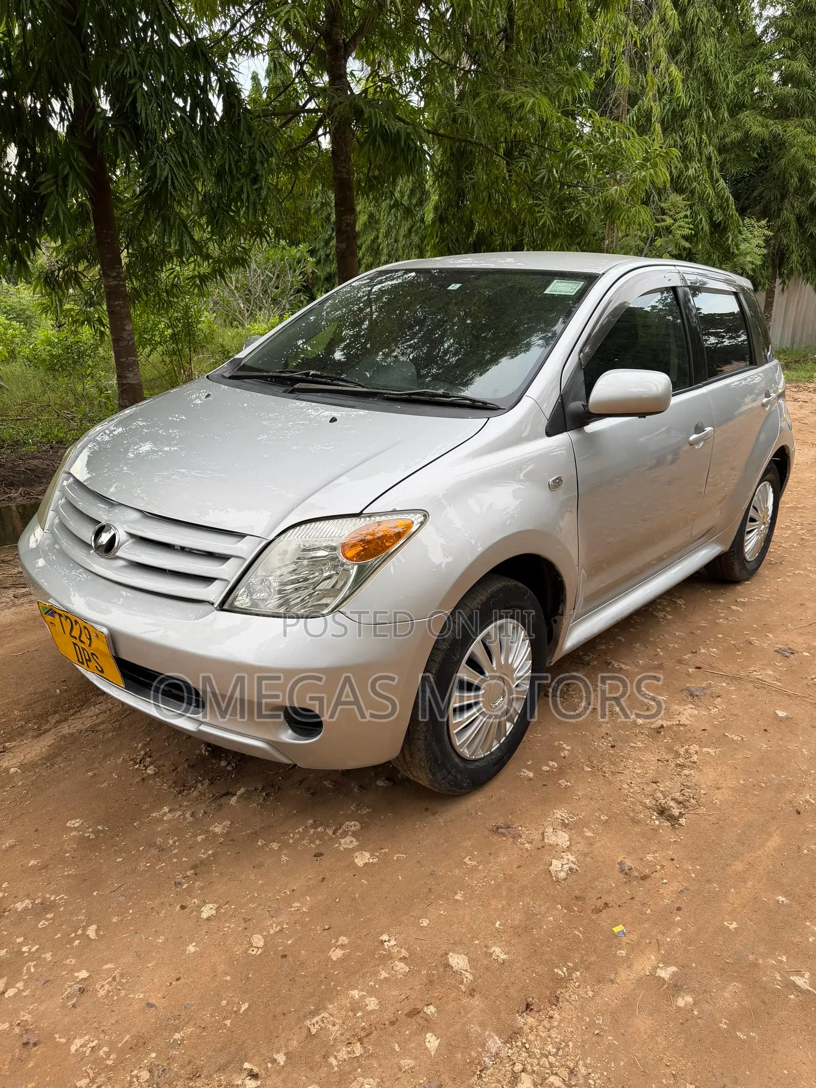 Toyota IST 2006 Silver