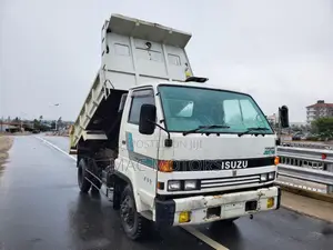 Isuzu Juston Tipper