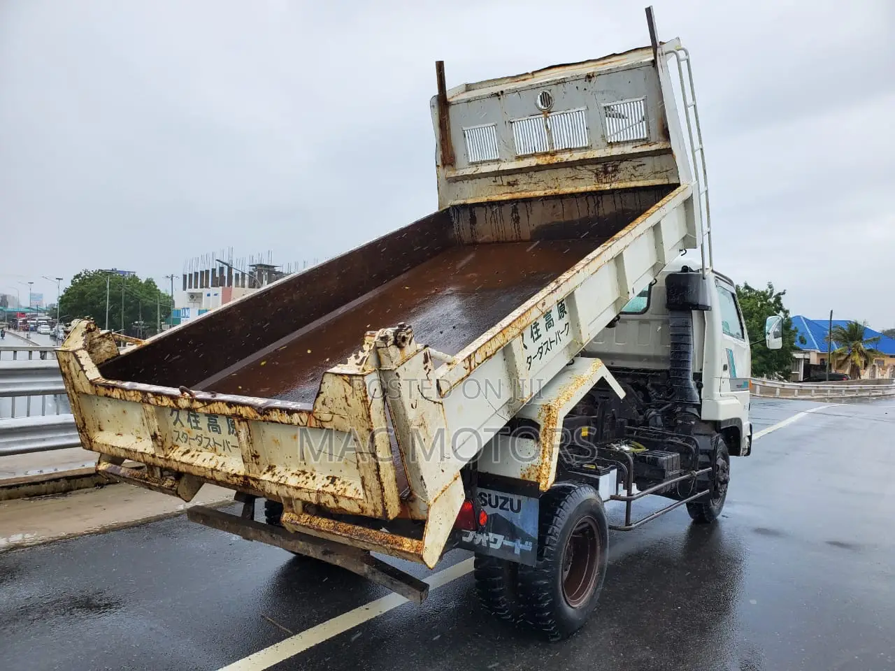 Isuzu Juston Tipper