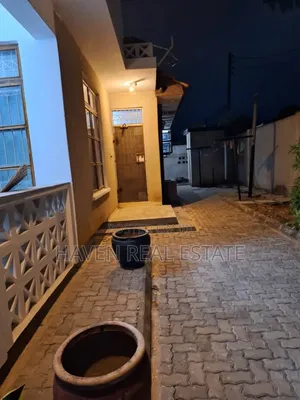 Furnished 3bdrm House in Ada Estate for rent