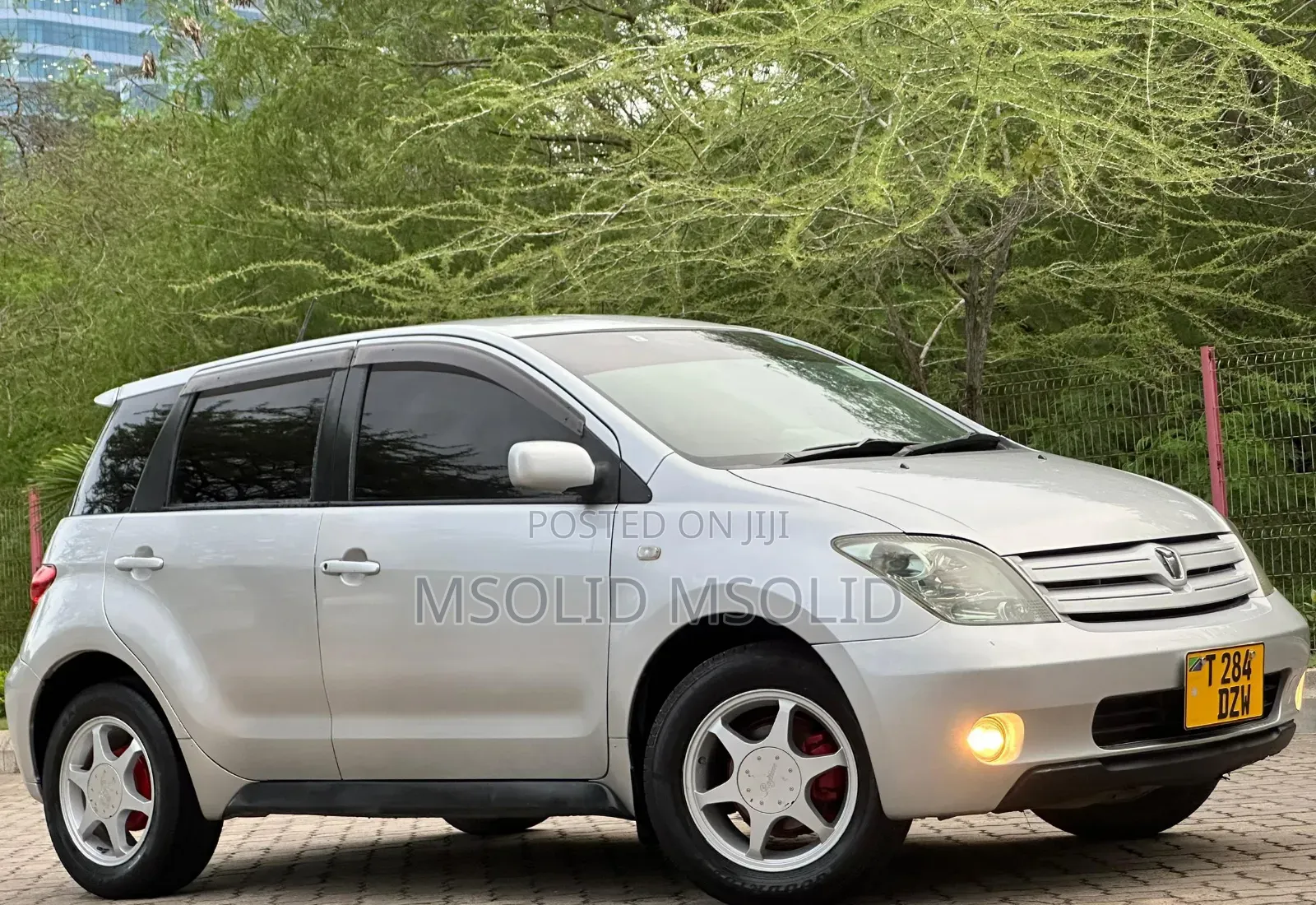 Toyota IST 2005 Silver