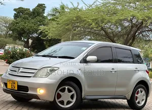 Toyota IST 2005 Silver