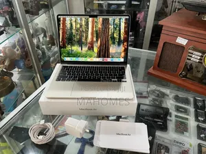 New Laptop Apple MacBook Air 2023 M2 16GB Apple M2 SSD 256GB