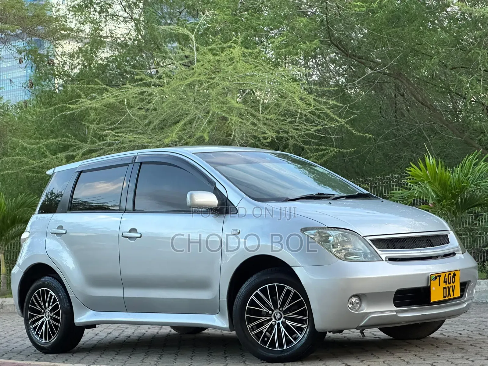Toyota IST 2005 Silver