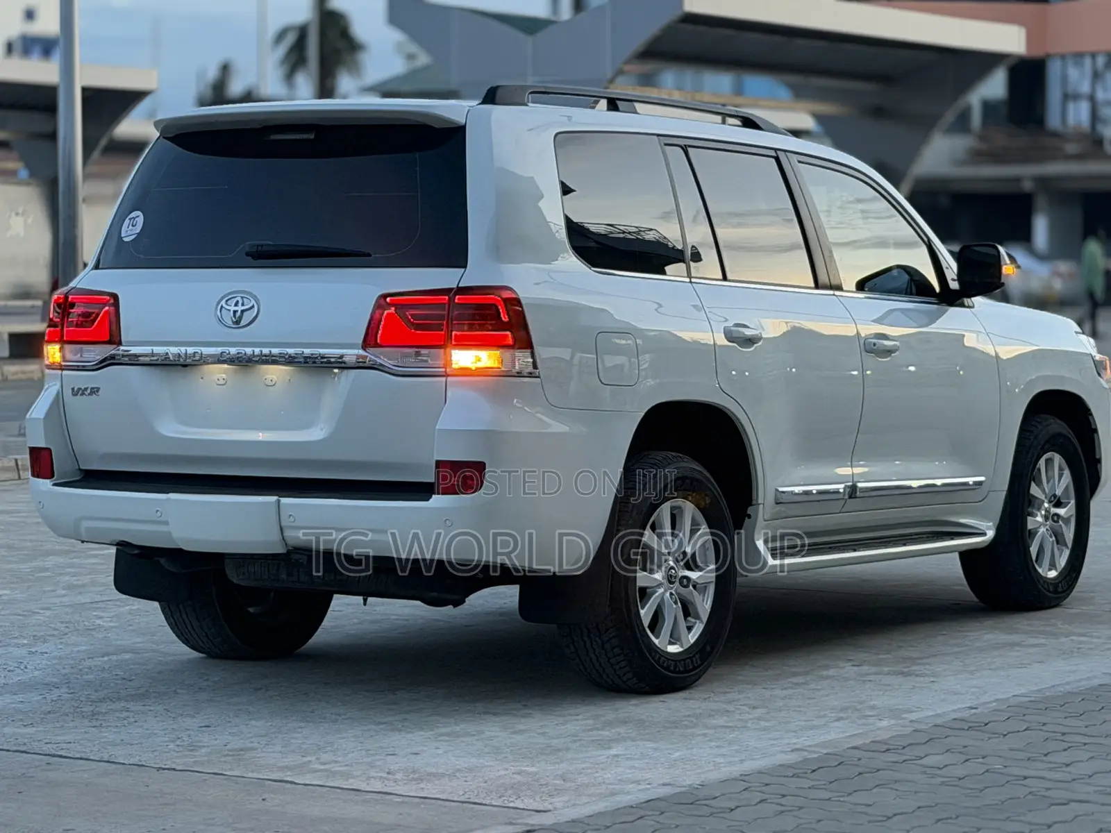 Toyota Land Cruiser 2020 White