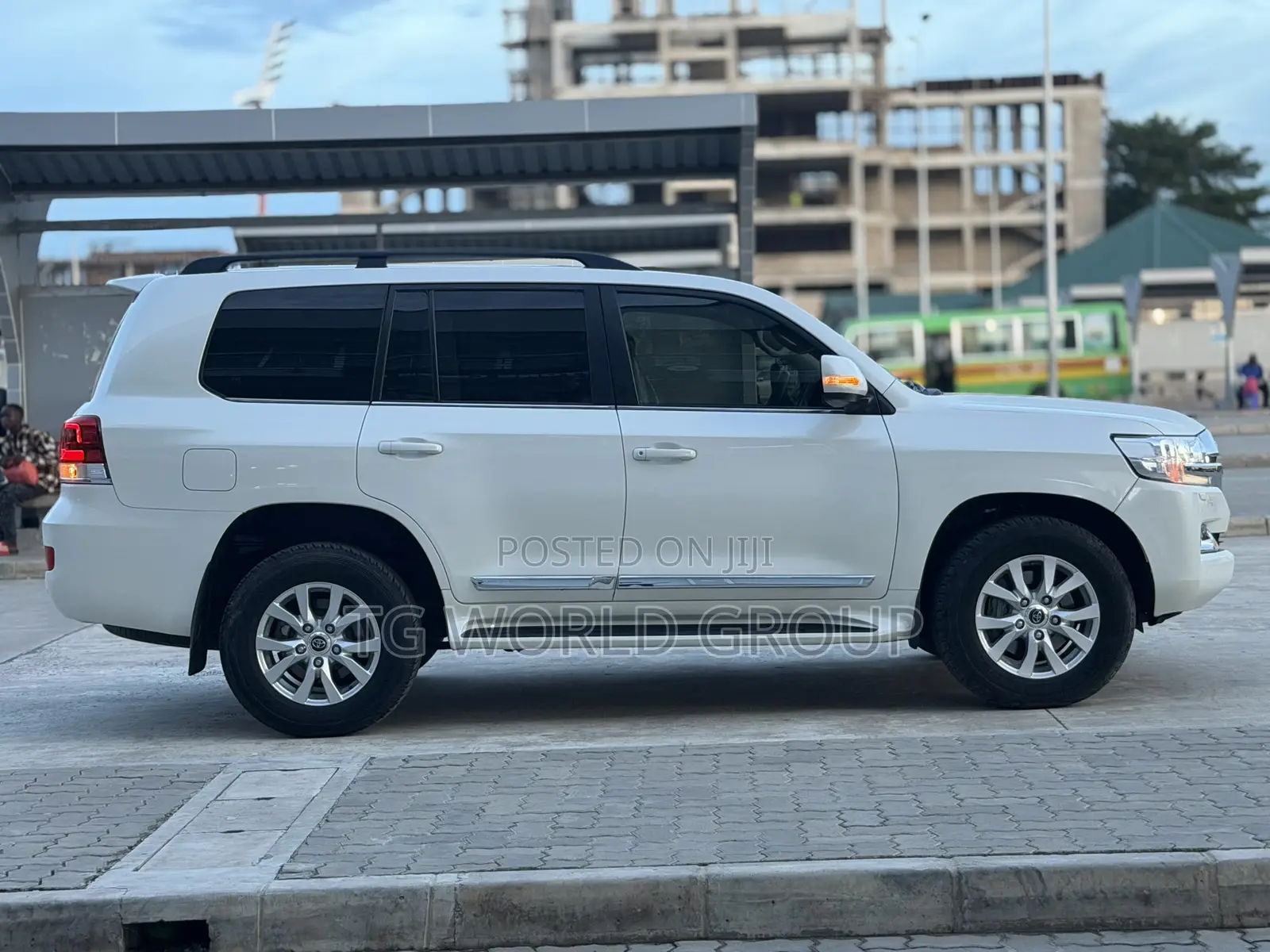 Toyota Land Cruiser 2020 White