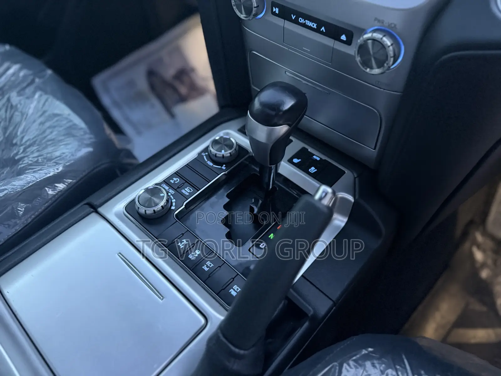 Toyota Land Cruiser 2020 White