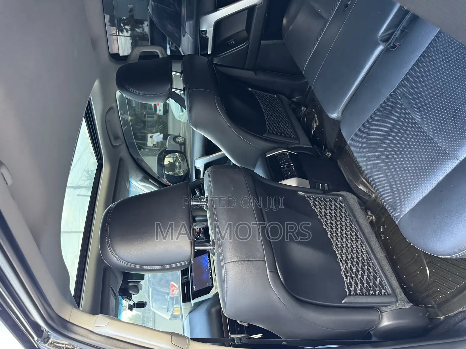 Toyota Land Cruiser Prado 2.8 2018 Matt Black
