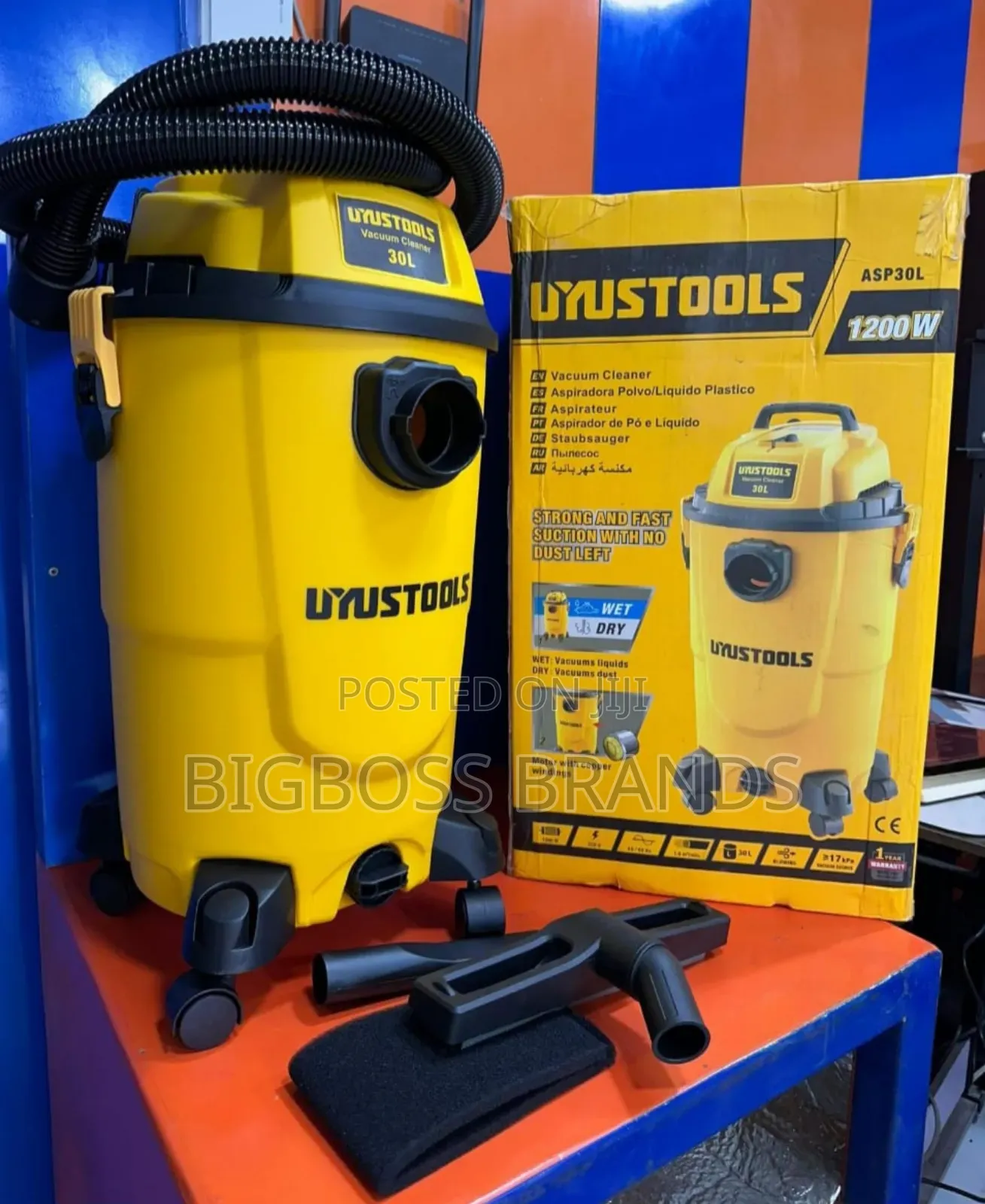 Uyustool Vacuum Cleaner -30 Liters 1200w