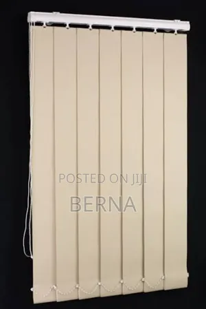 Vertical Blinds In Multi Color Per Square Metre