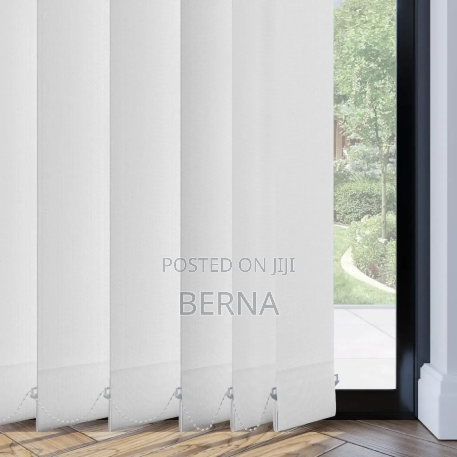 Vertical Blinds In Multi Color Per Square Metre