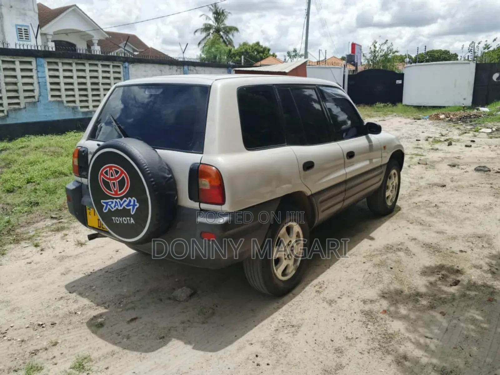 Toyota RAV4 1999 Silver