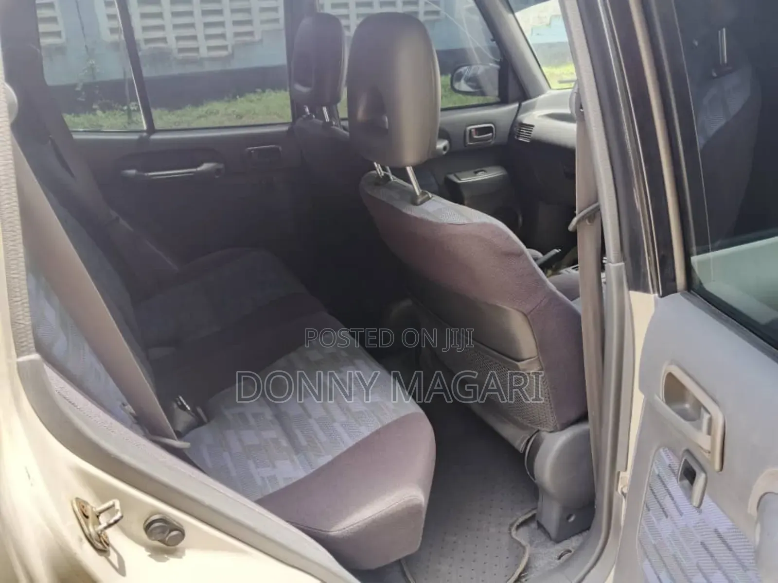 Toyota RAV4 1999 Silver