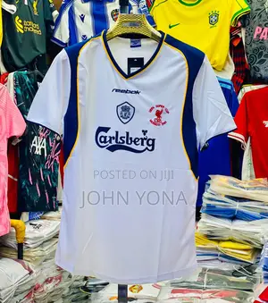 Liverpool 2001-2002 Uefa Super Cup Away Retro Jersey