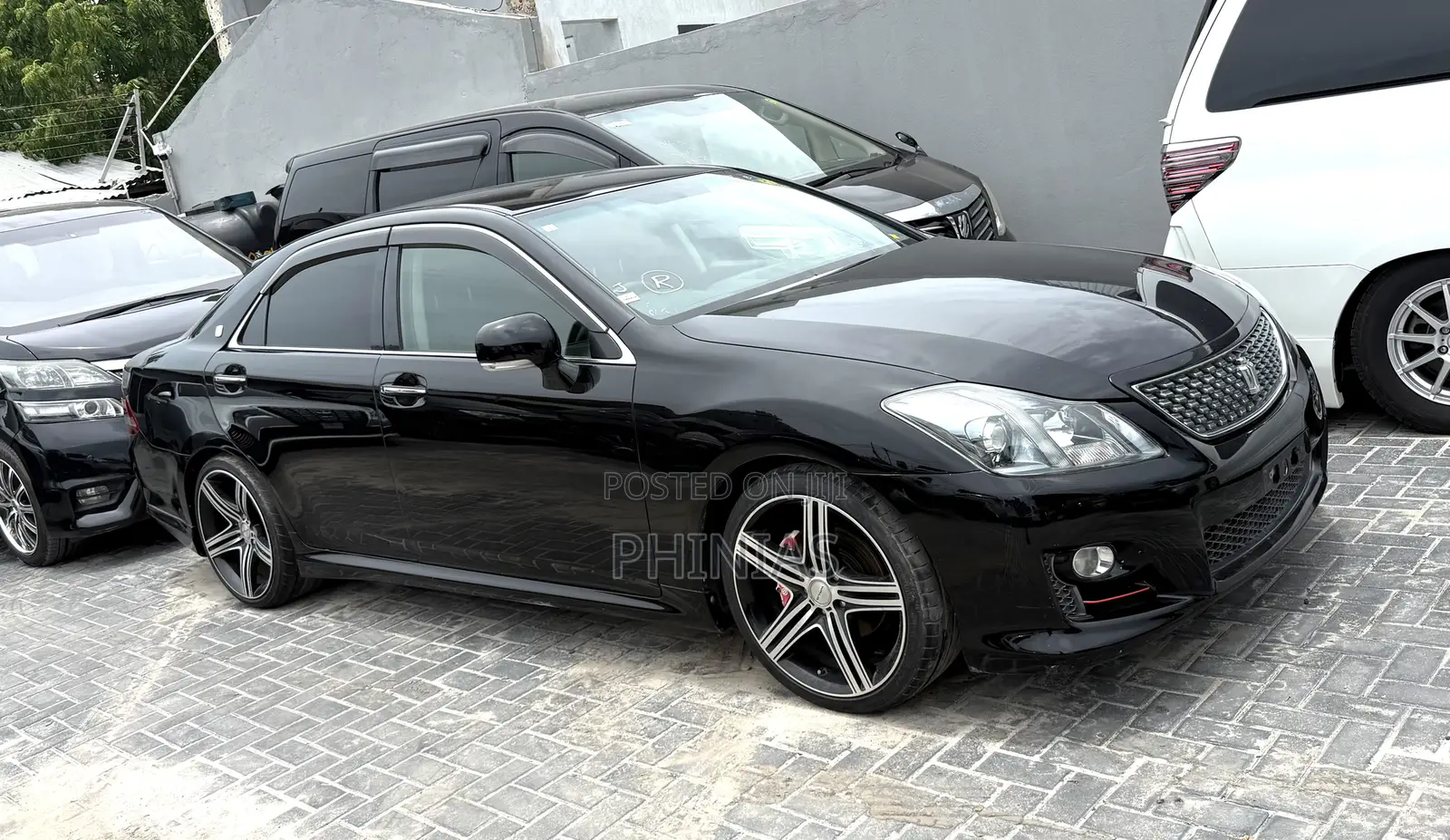 Toyota Crown 2009 Black
