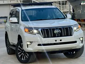 Toyota Land Cruiser Prado 2023 Pearl