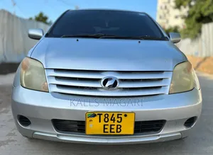 Toyota IST 2006 Silver
