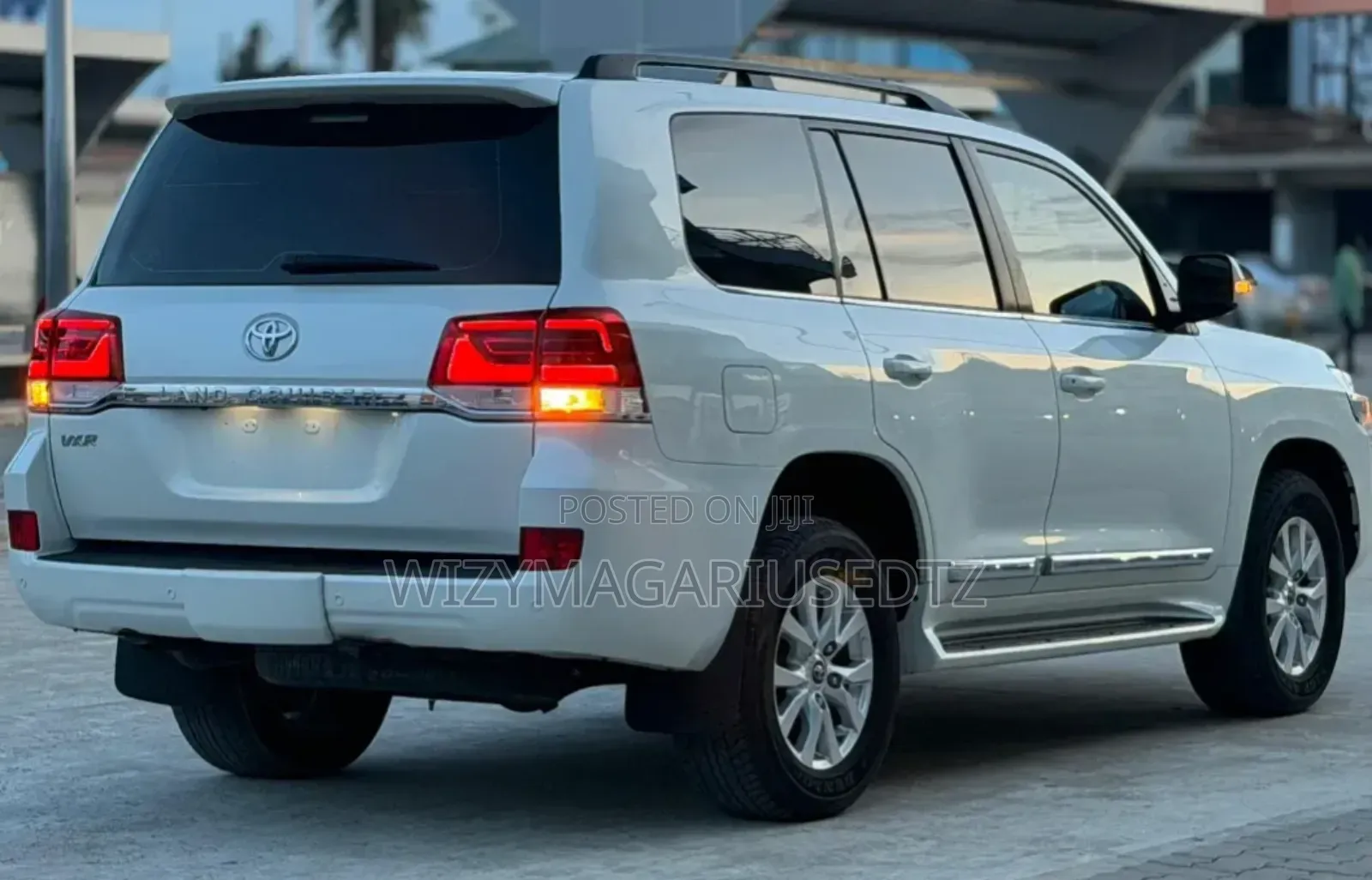 Toyota Land Cruiser 2020 White