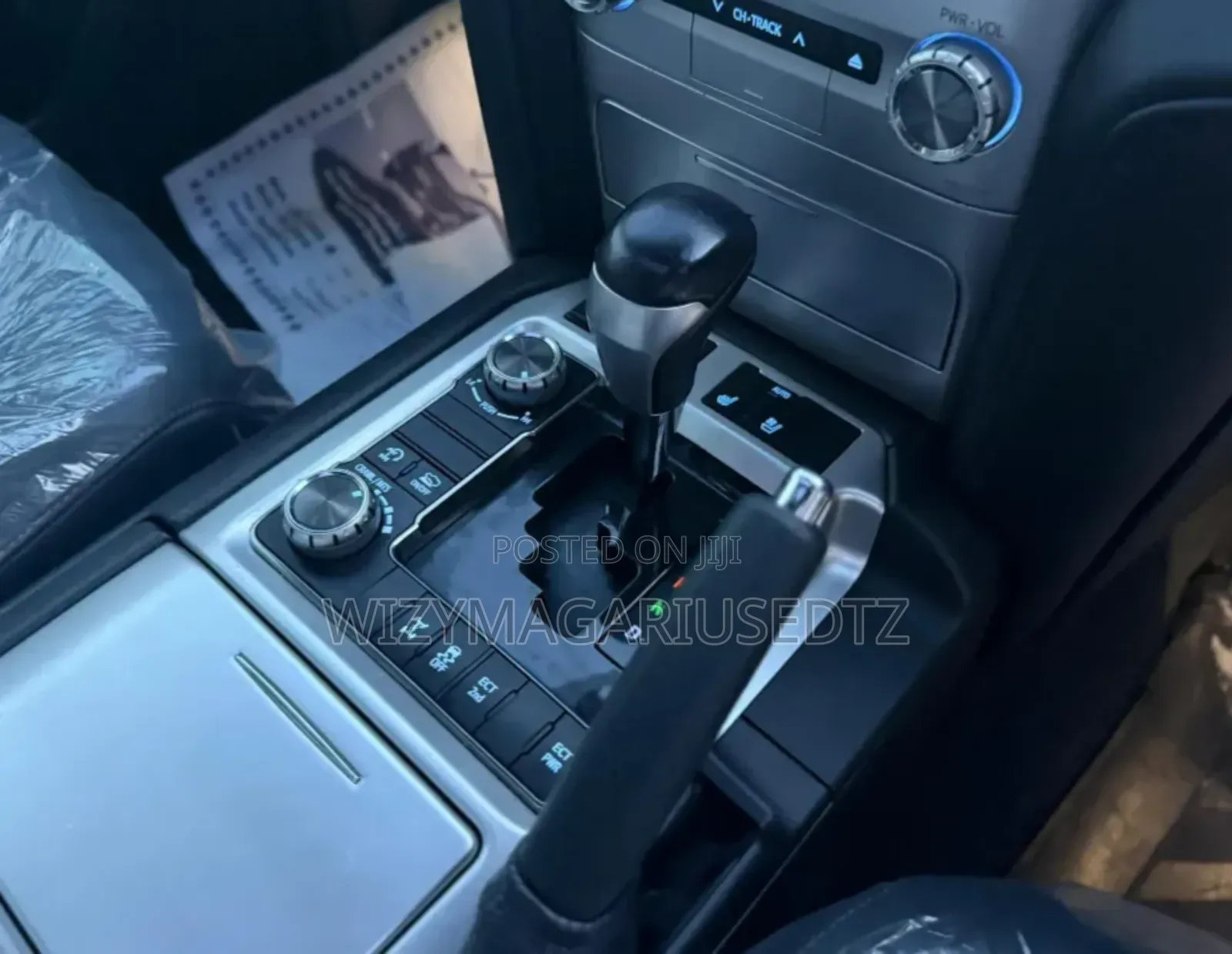Toyota Land Cruiser 2020 White