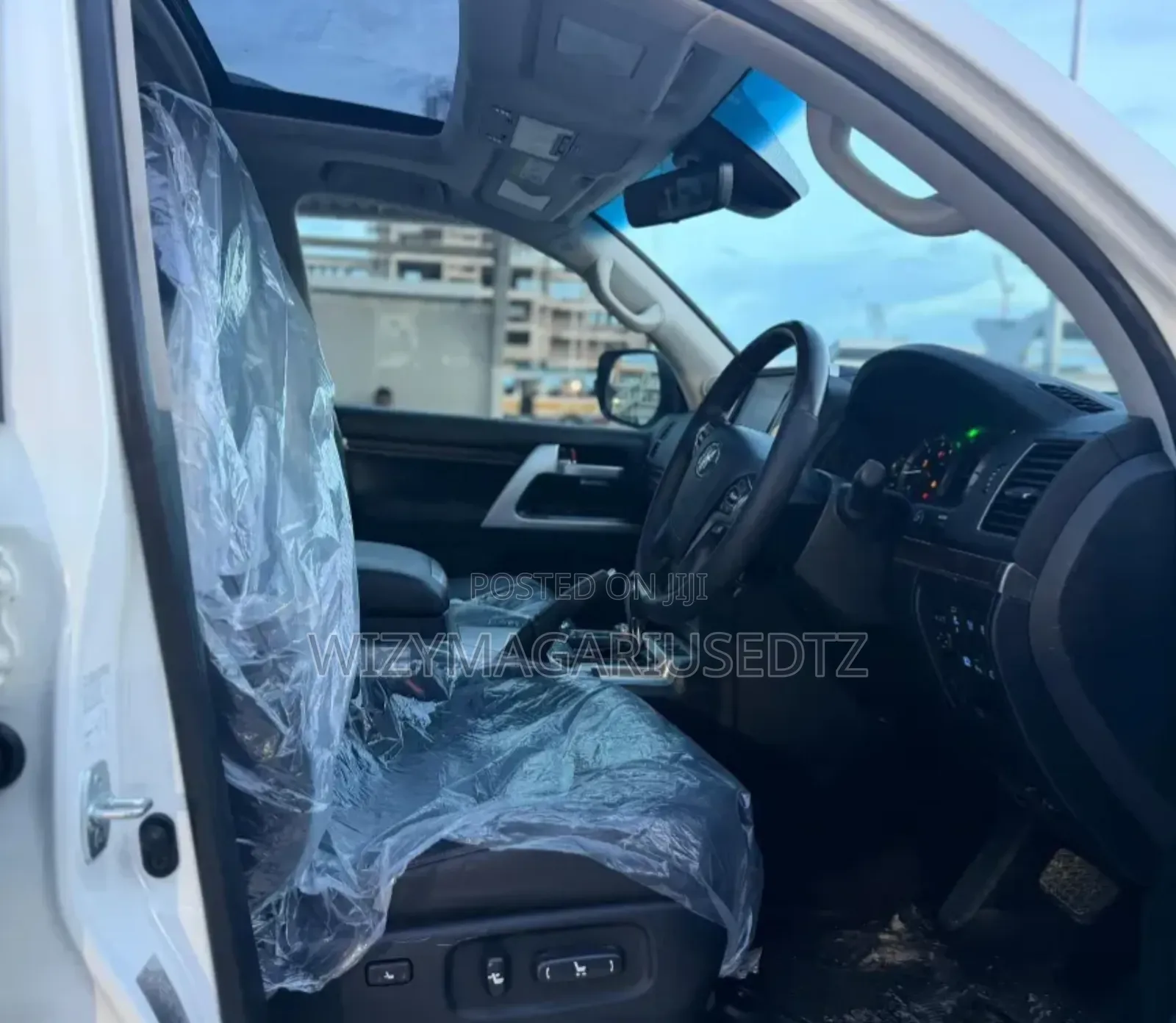 Toyota Land Cruiser 2020 White