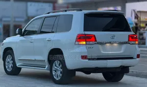 Toyota Land Cruiser 2020 White