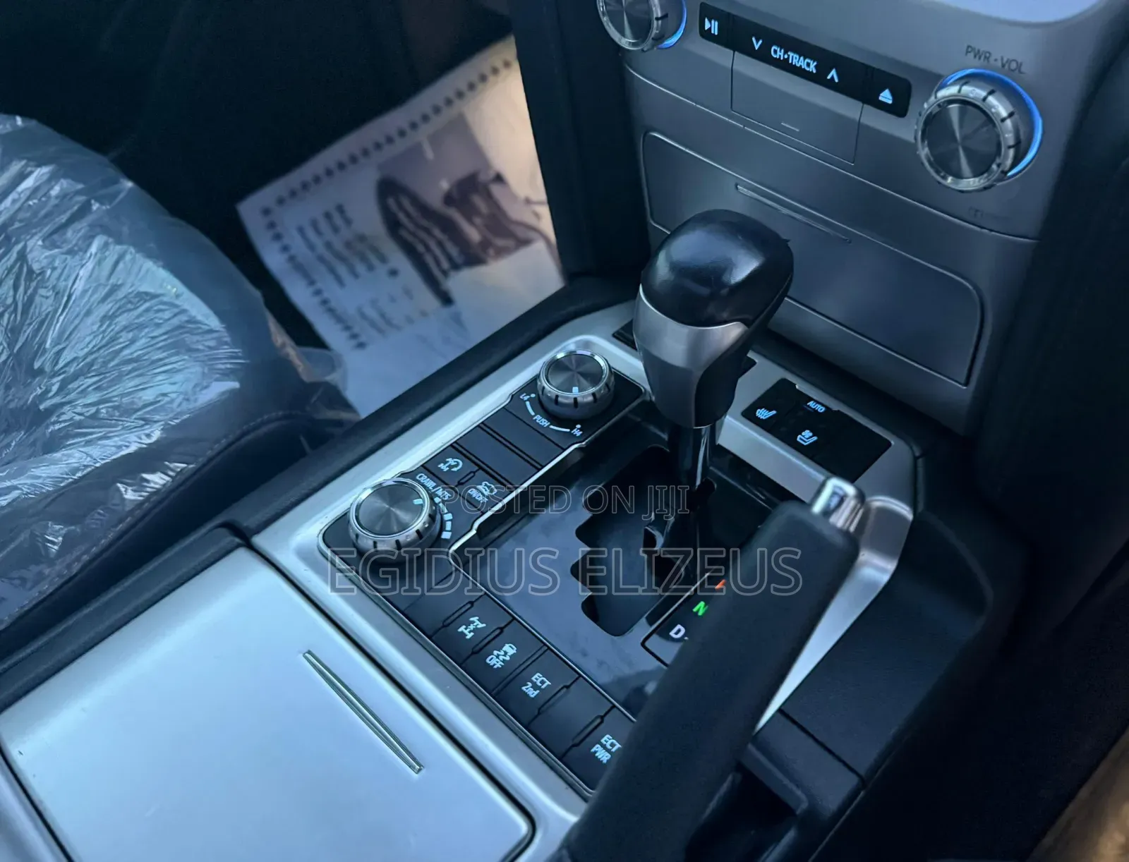 Toyota Land Cruiser 2020 White