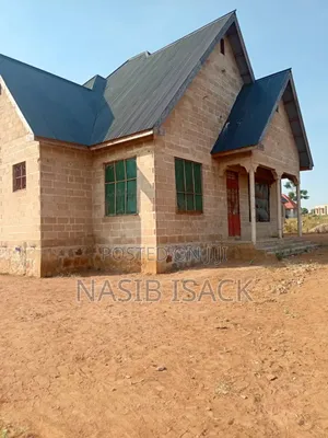 4bdrm House in Buswelu for sale