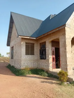 4bdrm House in Buswelu for sale
