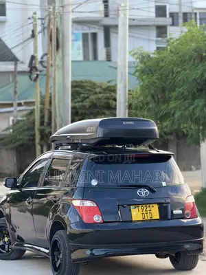 Toyota IST 2005 Black
