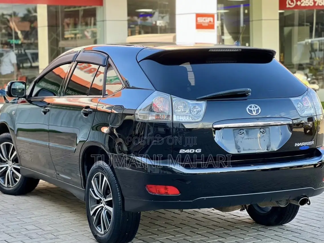 Toyota Harrier 2005 Black