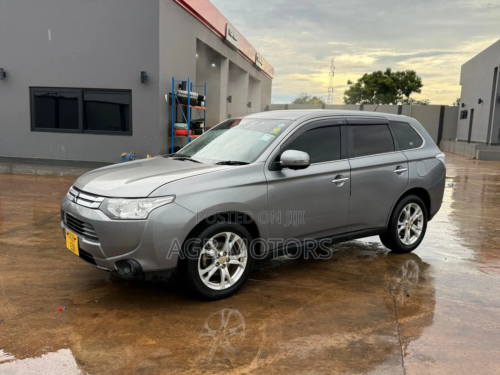 Mitsubishi Outlander 2.0 PHEV AWD 2014 Gray