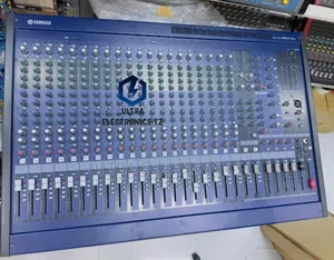 Original Yamaha Mixer Kavu Pre Mixer 24 Channel