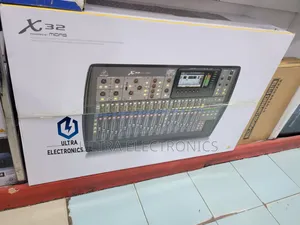 Behringer X32 Digital Music Mixer Mixing Console 32 Channel
