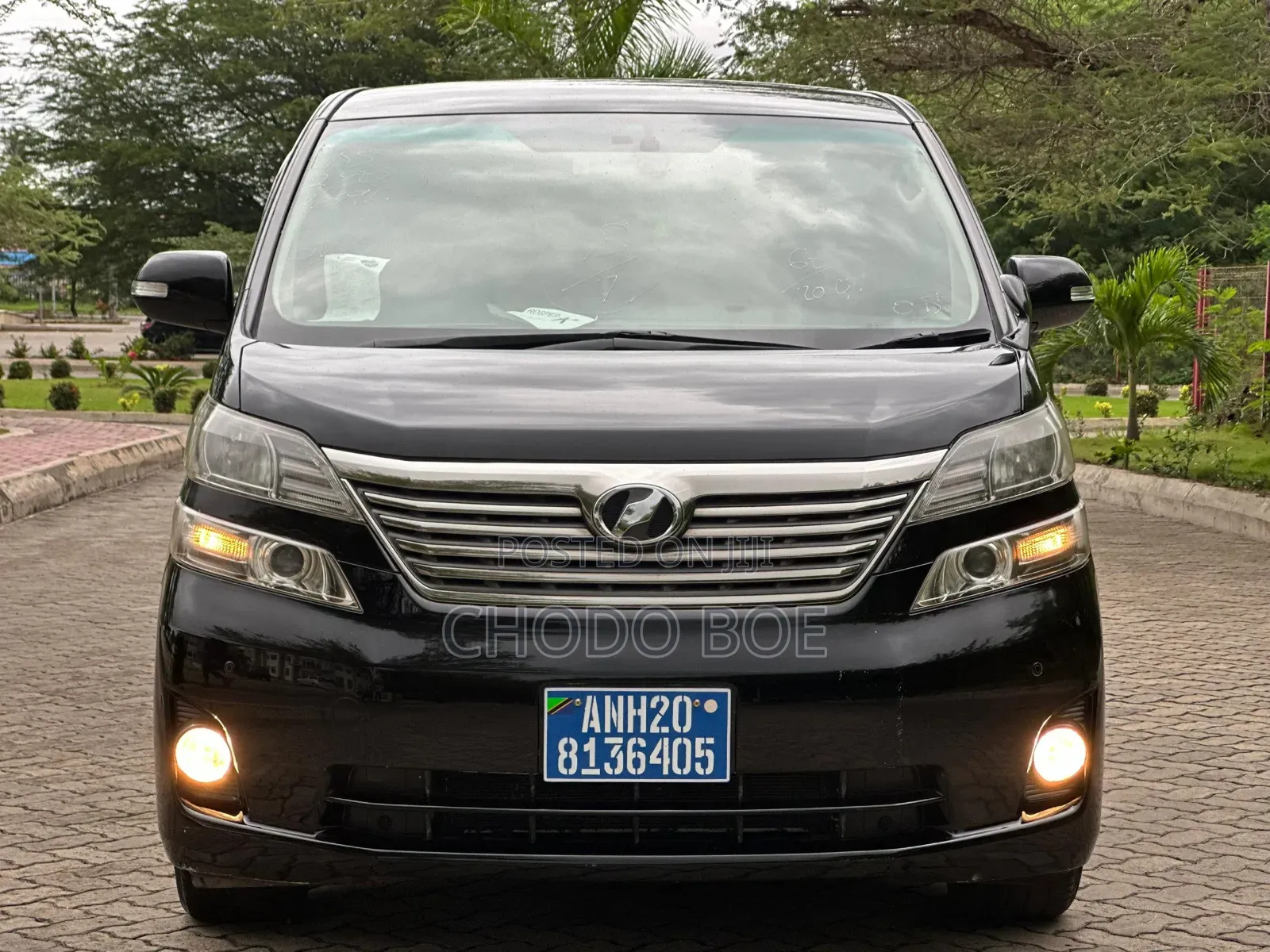Toyota Vellfire 2010 Black