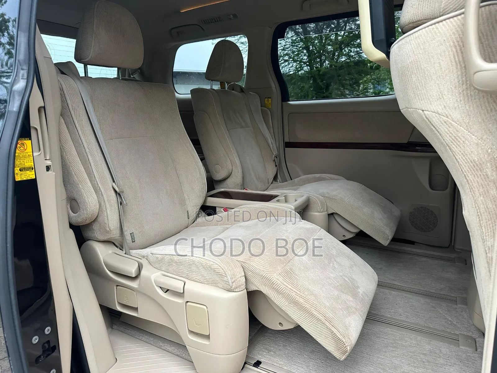 Toyota Vellfire 2010 Black
