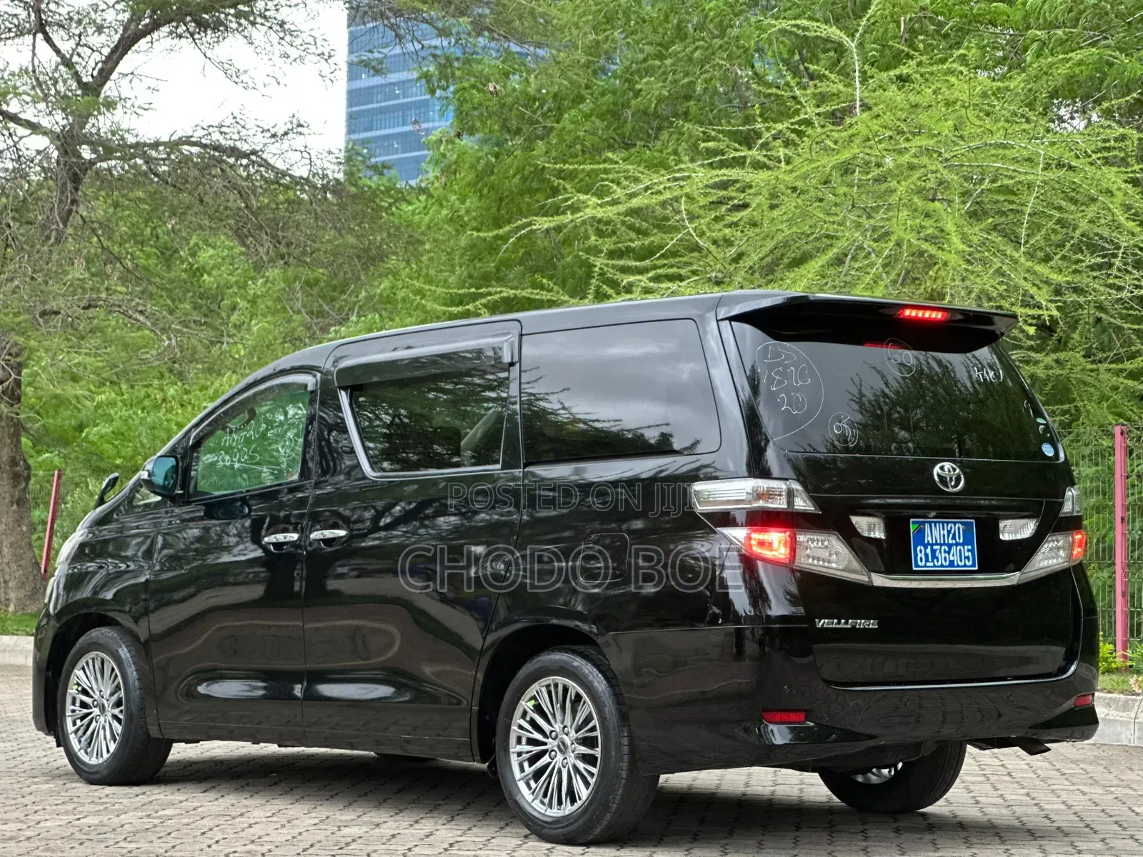 Toyota Vellfire 2010 Black