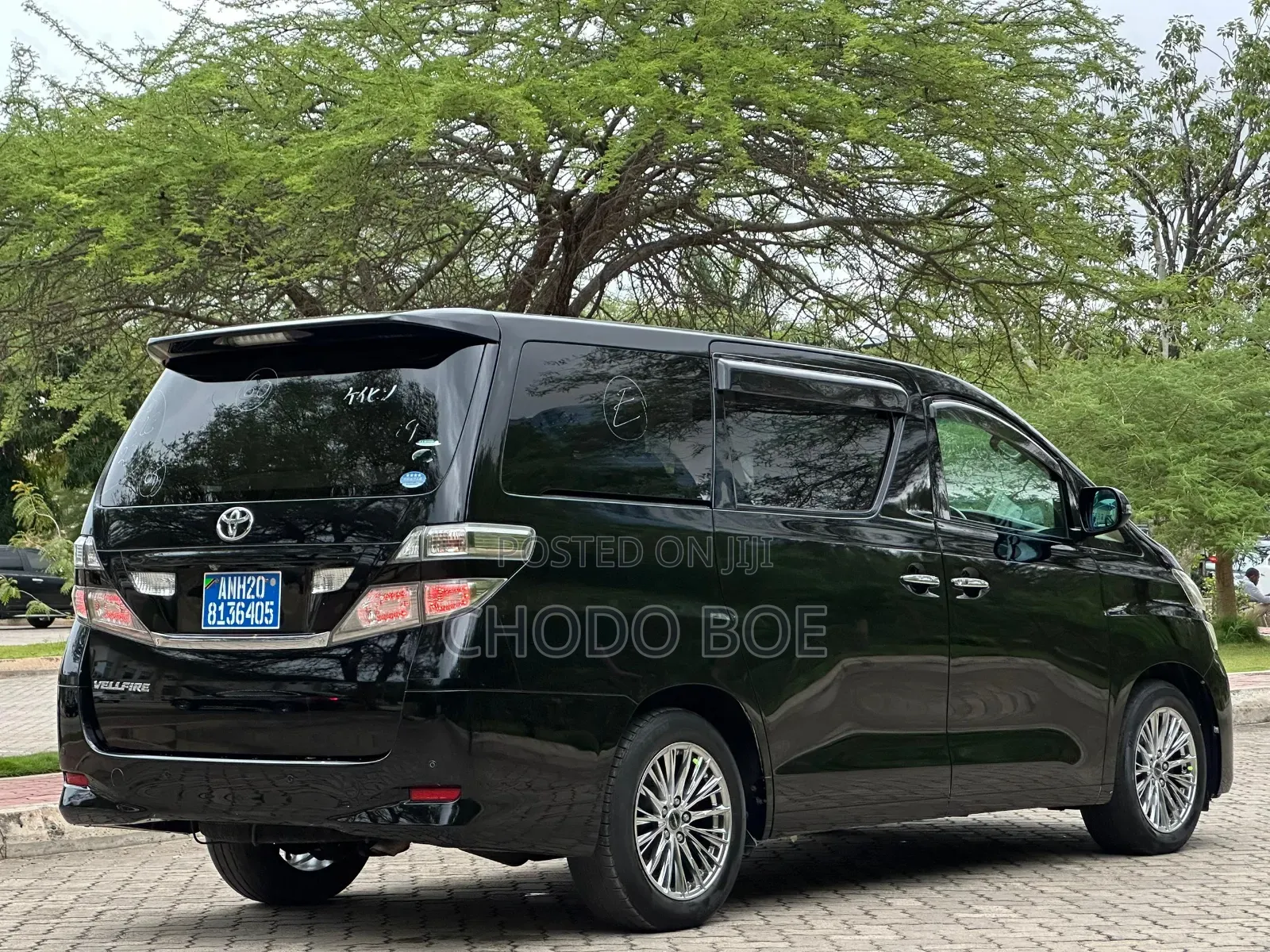 Toyota Vellfire 2010 Black