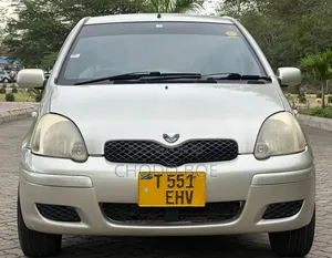 Toyota Vitz 2002 Beige
