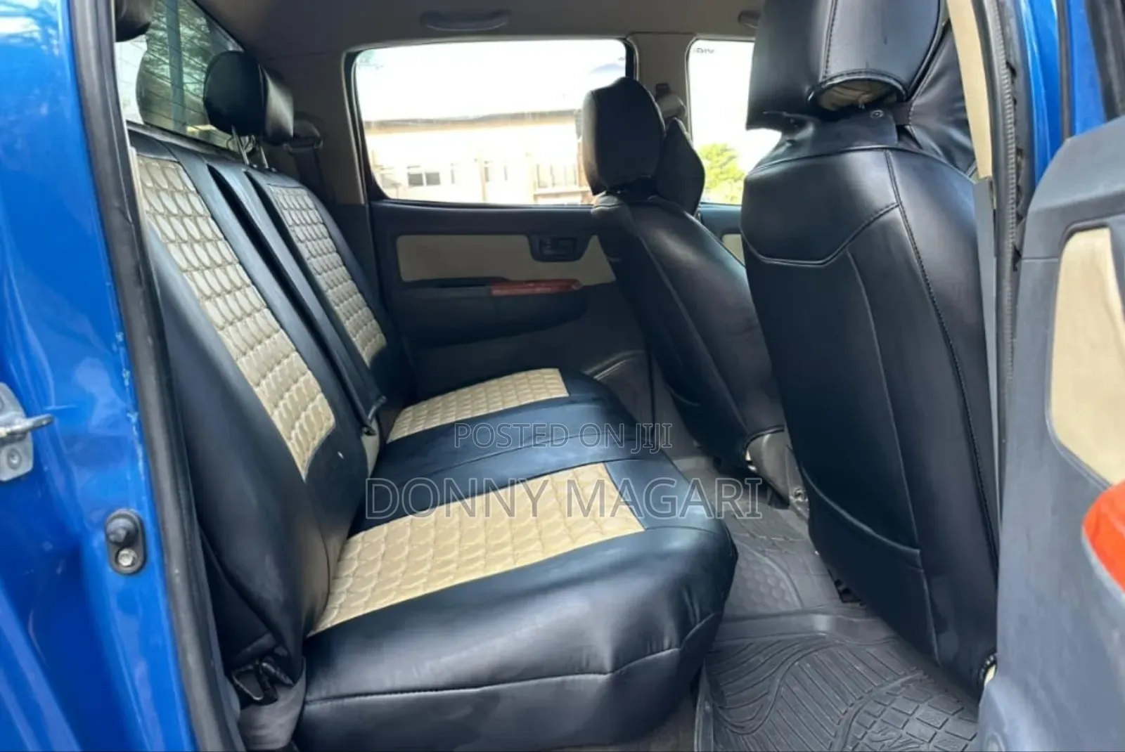 Toyota Hilux 2016 Blue