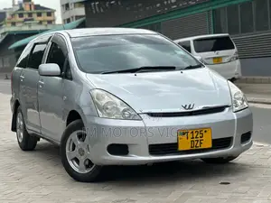 Toyota Wish 2004 Silver