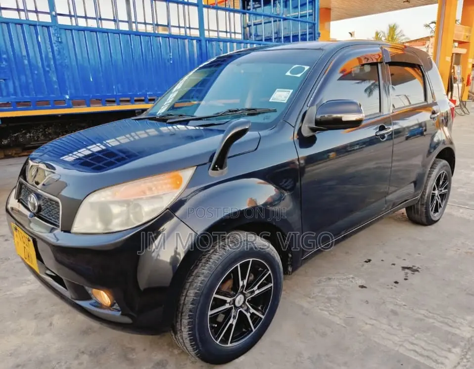 Toyota Rush 2006 Black