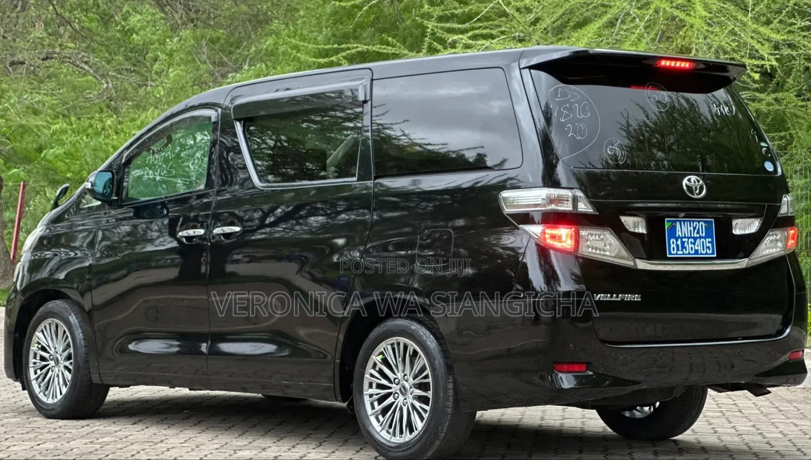Toyota Vellfire 2010 Black