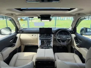 Toyota Land Cruiser LC300 2024 Beige