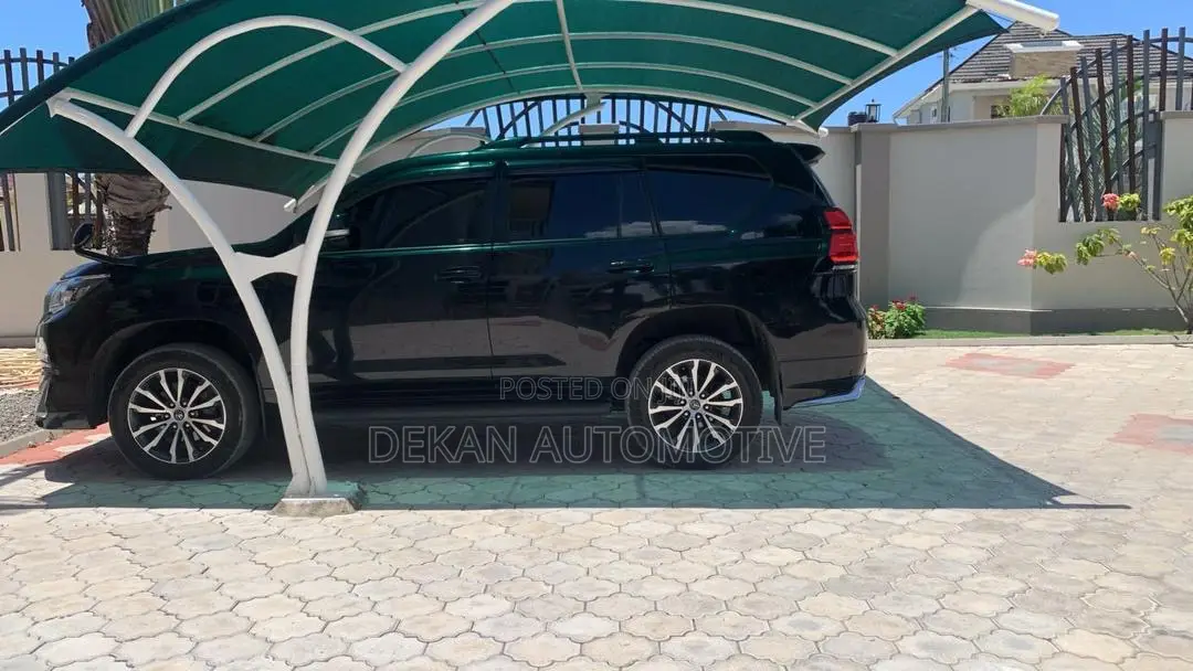 Toyota Land Cruiser Prado 2.7 2023 Black