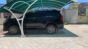 Toyota Land Cruiser Prado 2.7 2023 Black