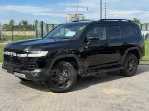 Toyota Land Cruiser 2023 Black
